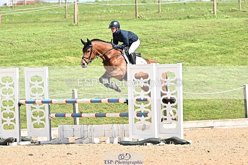 250416-131402-00971 - Cls 4 Newcomers and 1.10m