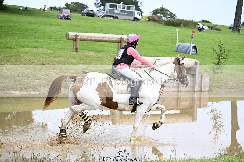 240803-144102-08266 - 162-Susan-Joy_Keeping-WARPAINT