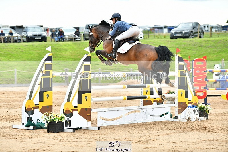 230720A-154711-04034 - Cls 9, 2 Star Big 1.40m Start to break