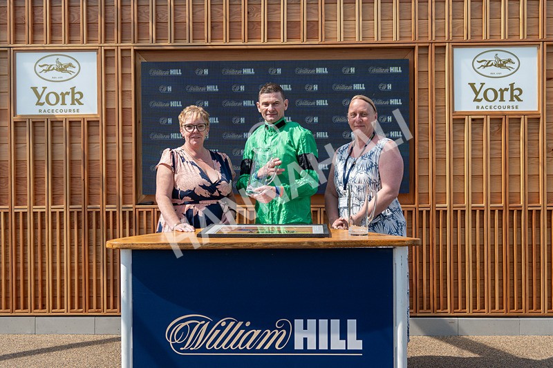 230526-Race 3-Partisan Hero-9662 - Race 3 14.40pm William Hill Epic Boost Handicap