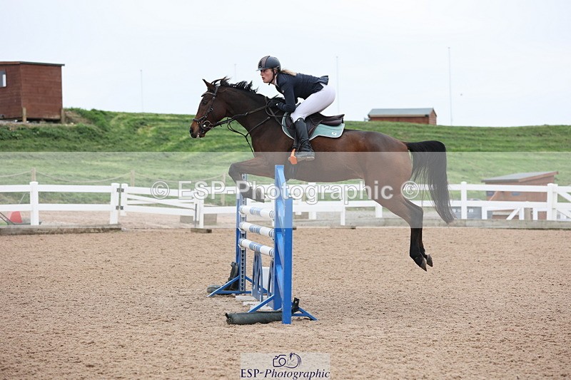 241101A-111700-01306 - FRI Cls 5 Newcomers and 1.10m Open