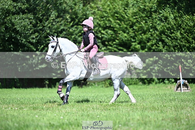 240729B-142545-02765 - Abbie's Group XC