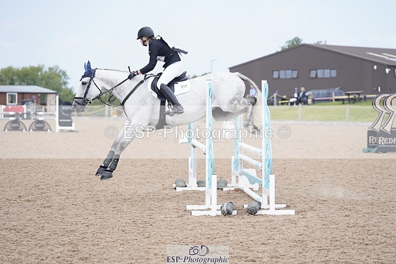 240831A-112930-01207 - 014-Caitlyn.Faull-PENNINEVIEW.SUMMER