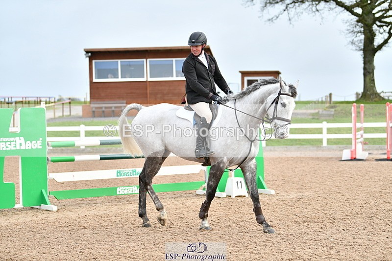 240124A-123013-00462 - Cls 3 Newcomers & 1.10m Open