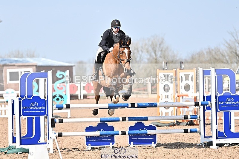 250326-124355-00718 - Cls 4 Newcomers and 1.10m