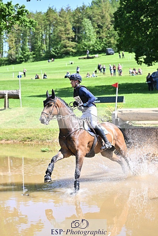 240525-105122-12090 - 320-CARPO_VIVENDI-Jack_Pinkney