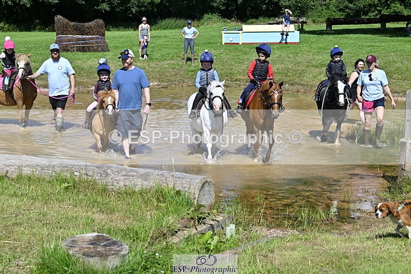 240728B-111146-01167 - Gemma's Group XC