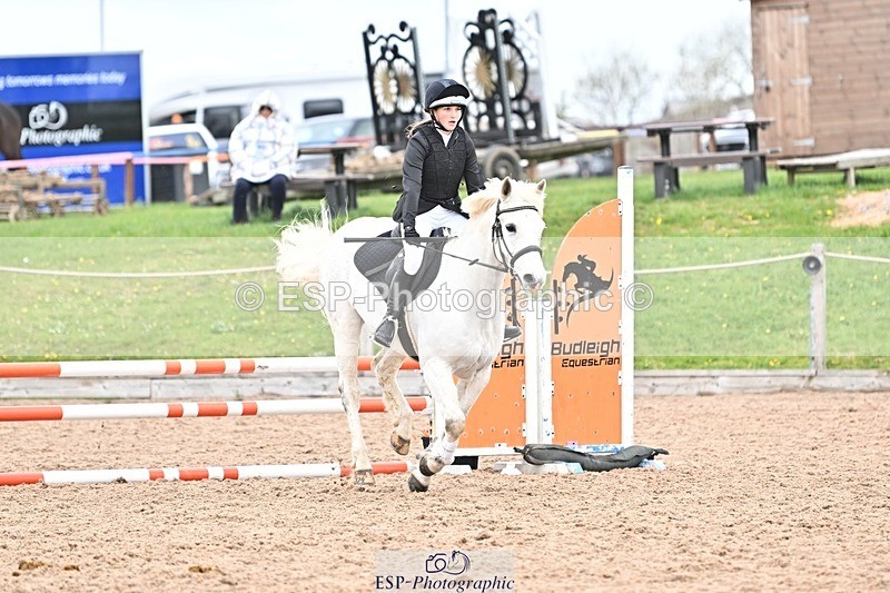 250414-105515-00304 - 80cm Round 1