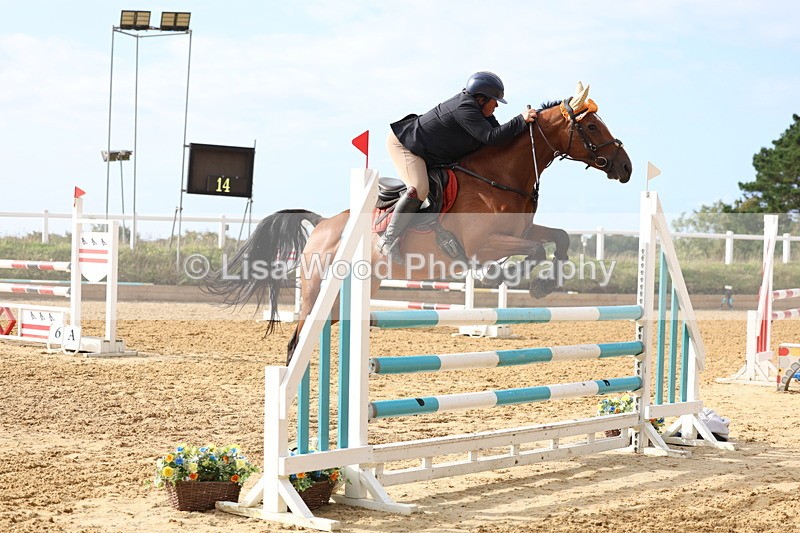 3E7A0562 - Class 13: Senior Newcomers/1.10m open