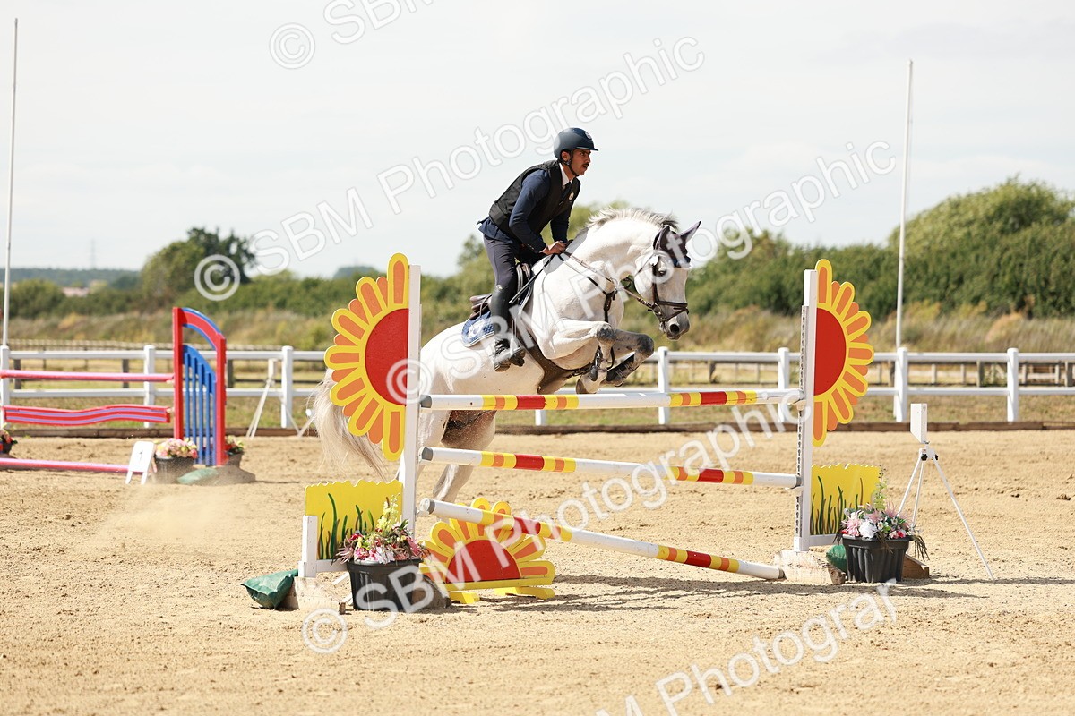 SBM_008023 - Class 4 - Senior Foxhunter - 1.20m Open