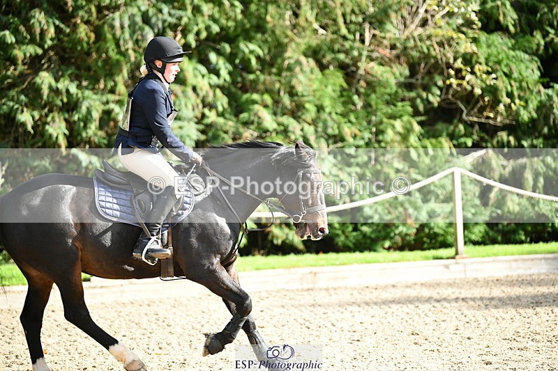 251004A-145159-01555 - Classes 8 & 9 70cm