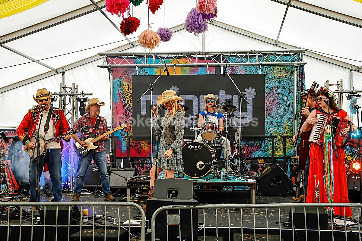 Minety 2024 Sunday-130 - Minety Music Festival 2024