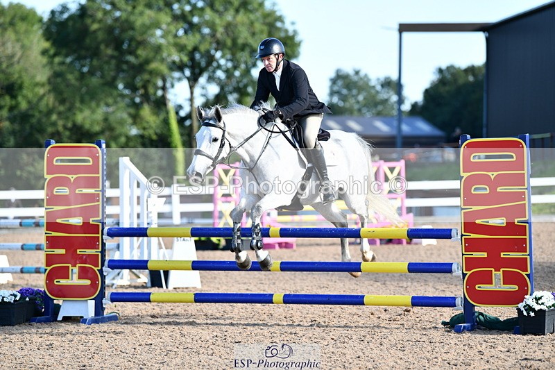 240913A-093000-02940 - Cls 20 Snr British Novice and 90cm Open