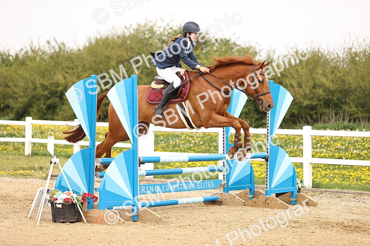  - Class 15 - Senior British novice - 90cm