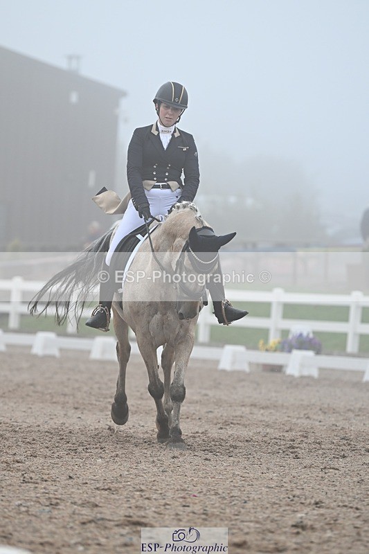 250907-151653-09319 - 128-Chantelle.Oliver-SymondsStadmorslow.Coffee.n.Cream