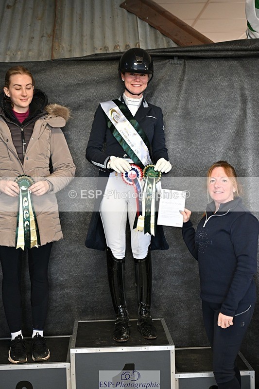 260213-130323-00717 - Cls 7 FEI Inter I Silver Presentations