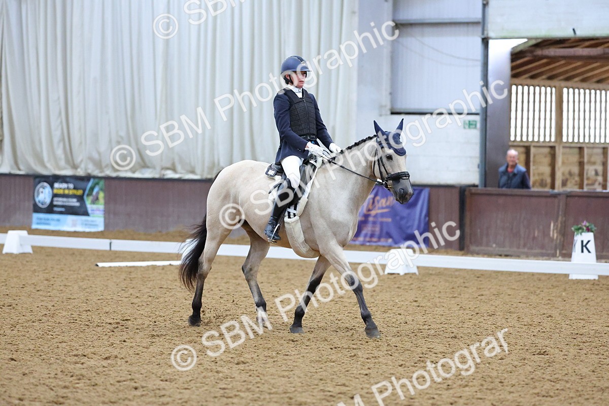 SBM_000296 - Class 2 - Intro 3 Championship - 8.51-9.47