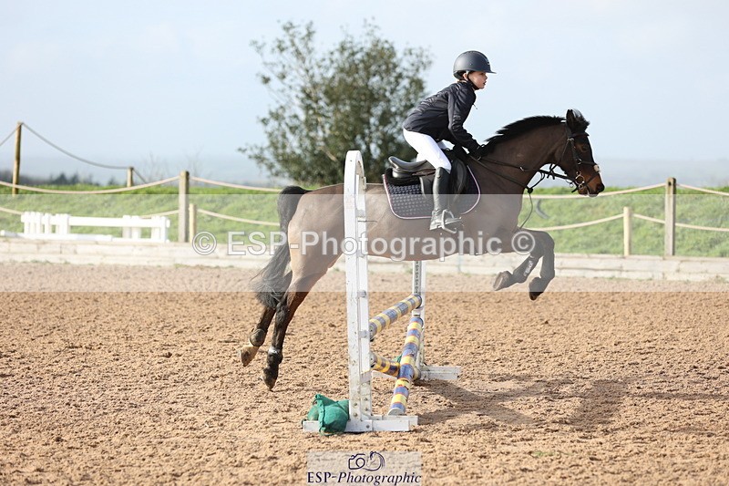 240210A-105132-00613 - Cls 17+18 Club and Schools 70cm