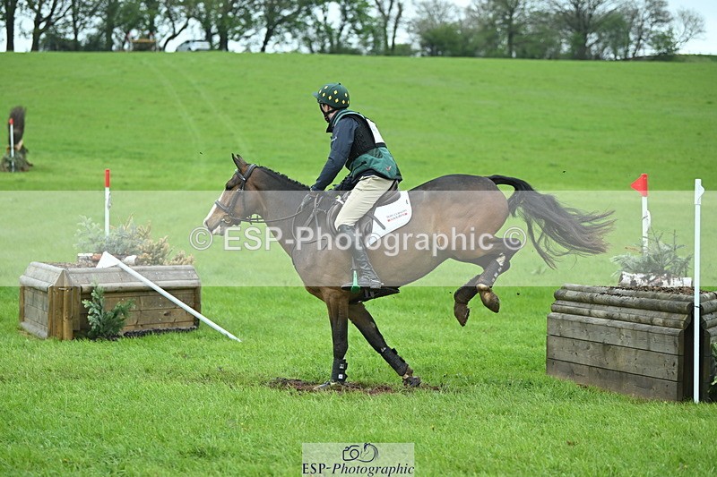 250419-105143-08080 - 425-Ollie.Martin-MIH.POP.SOCKS