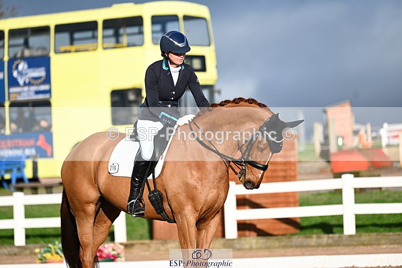 240218A-155530-09268 - 219-Jessica.Davies-Kadanz.II