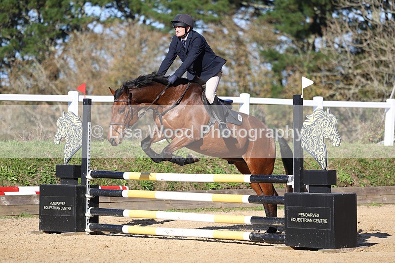 3E7A5322 - Class 4: Senior British Novice/90cm open