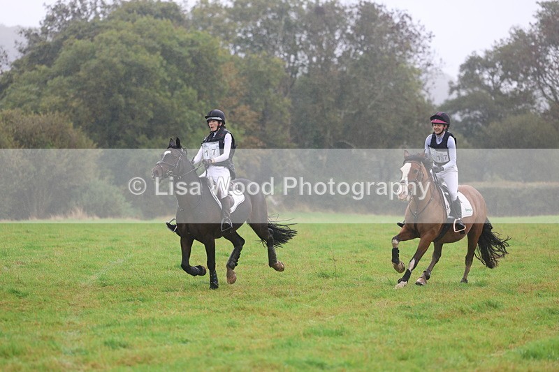 3E7A1570 - Class 3: 70cm Pairs: Half Roll Top