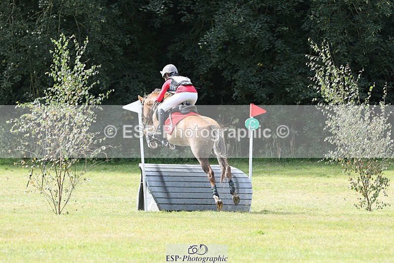 240825X-110950-32221 - 70cm XC 11.00 to 12.00