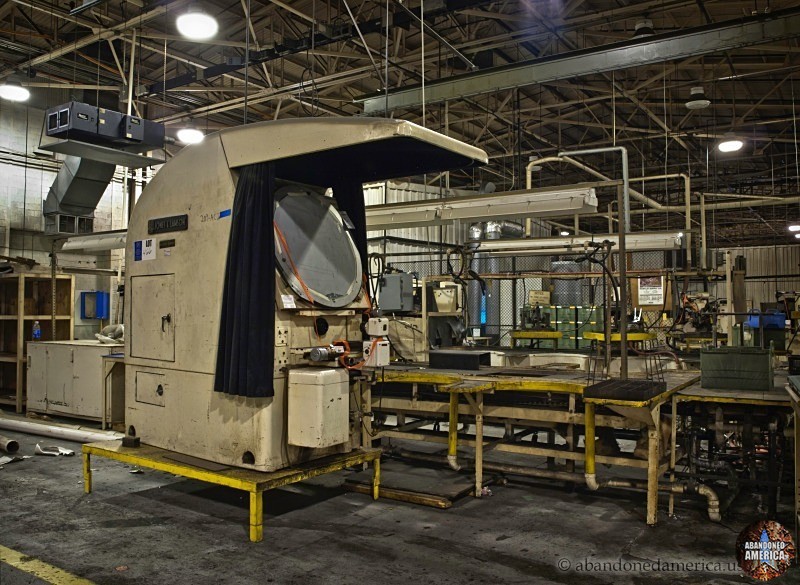 Abandoned Turbine Aerofoil Design factory - Matthew Christopher's Abandoned America