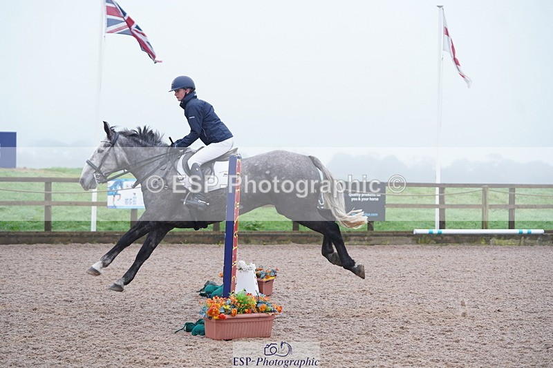 241006A-091022-05343 - Cls 15 A&B Brit Nov & 90 Open