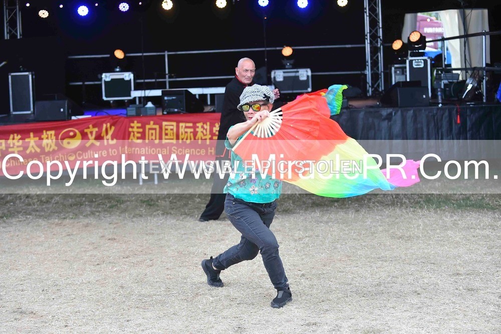SH4_1634 - Tai Chi with Lisa Kay.
