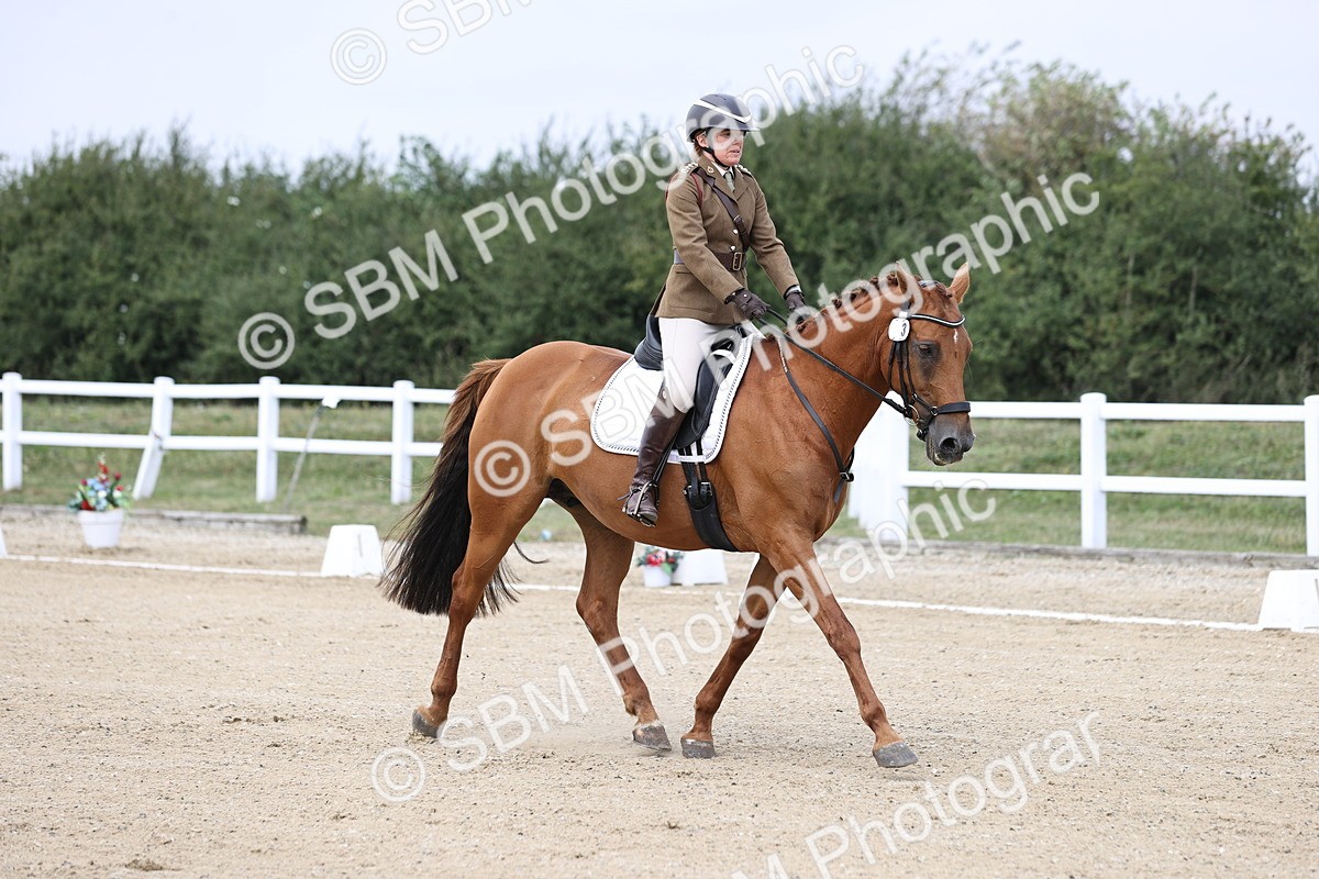 SBM_017395 - Class 14 - Novice 23 - 13.52-14.55