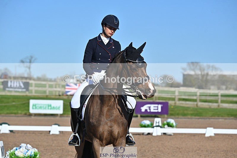 250405-153747-11806 - Cls 28 Young Riders Team