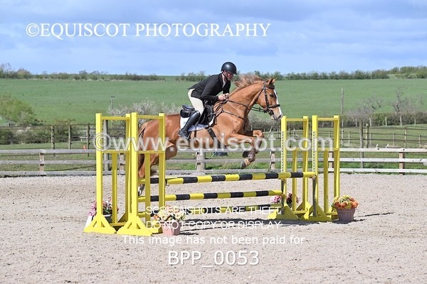 BPP_0053 - CLASS 19 SUN Senior British Novice/ 90cm Open