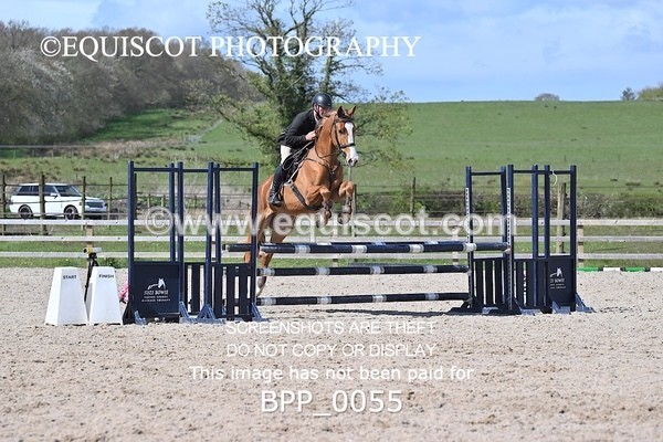 BPP_0055 - CLASS 19 SUN Senior British Novice/ 90cm Open