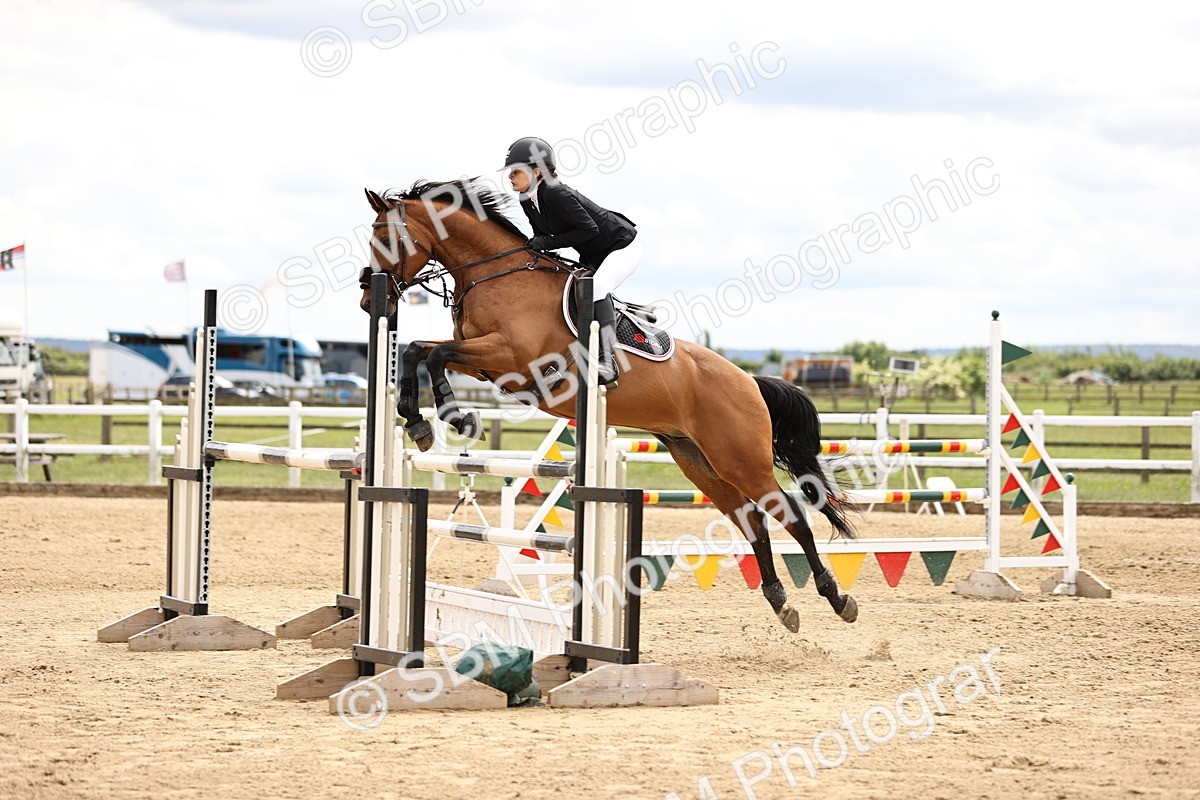 SBM_003229 - Class 11 - Senior Newcomers - 1.10m