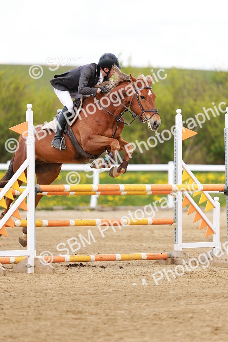 SBM_001987 - Class 4 - Senior Newcomers - 1.10m