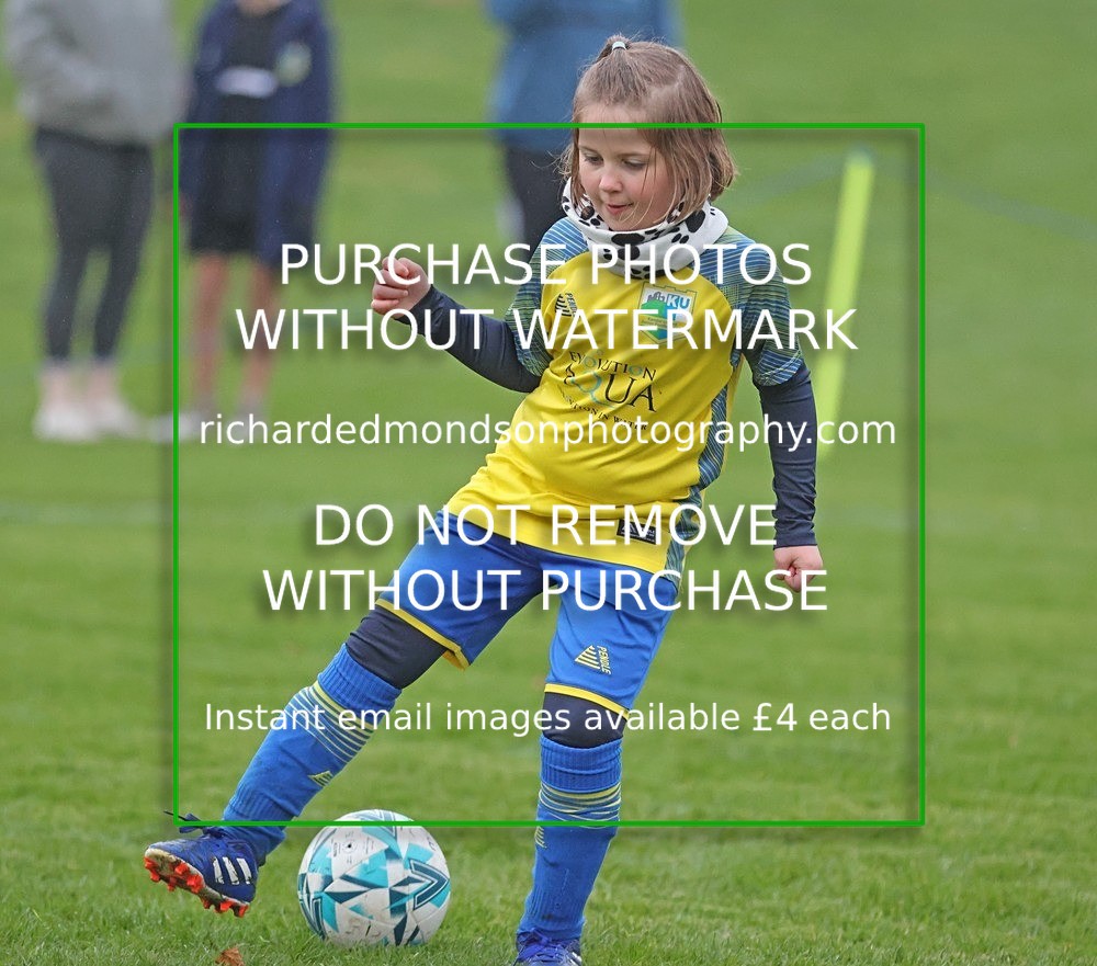 533A4998 - Wattsfield under 7s vs Kendal Utd Ladies & Girls U8 (22/11/25)