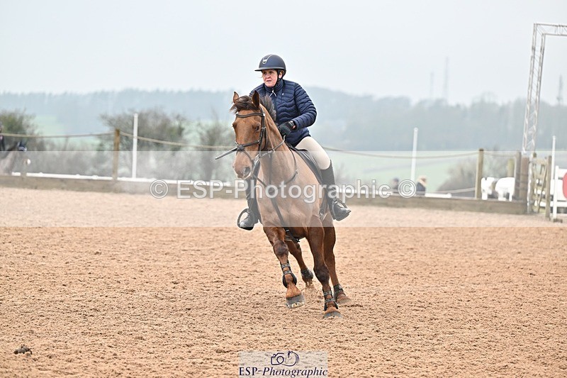 250122-142422-00632 - Cls 6 Foxhunter and 1.20m