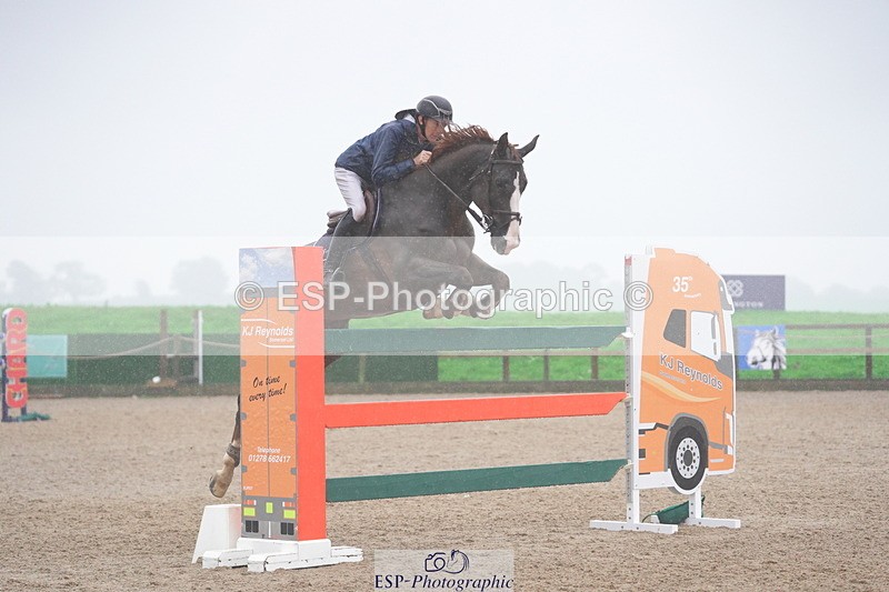 231017A-111012-06663 - Cls 26 Chard Equ Grand Prix