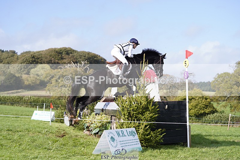 241025-125910-08024 - 132-Mollie.Summerland-MOJO