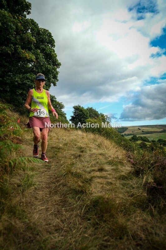 DSCF5554 - Reeth Fell race seniors