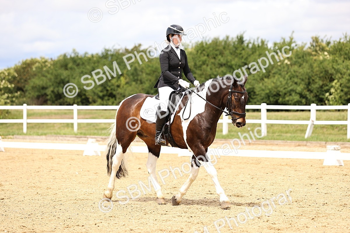SBM_002957 - Class 2 - Novice 4 - 12.00-13.10