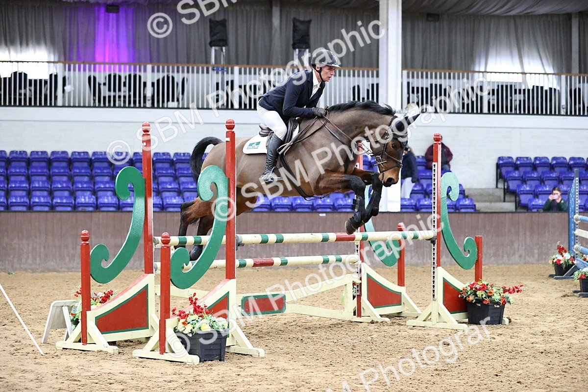 SBM_001430 - Class 4 - Senior Newcomers - 1.10m Open