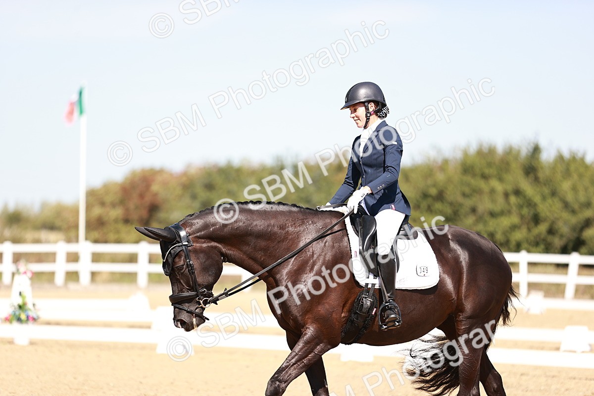 SBM_004883 - Class 12 - Novice 5 - 12.02-12.44