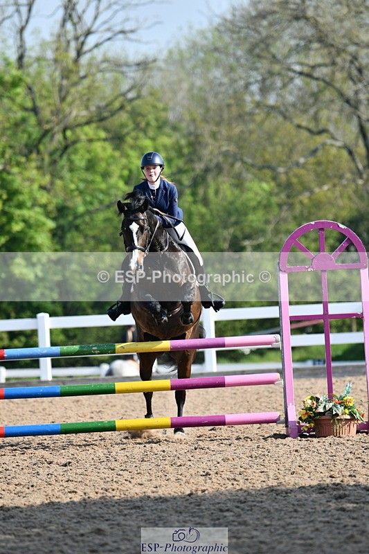 240512A-085254-17001 - Cls 39 British Novice and 90cm Open