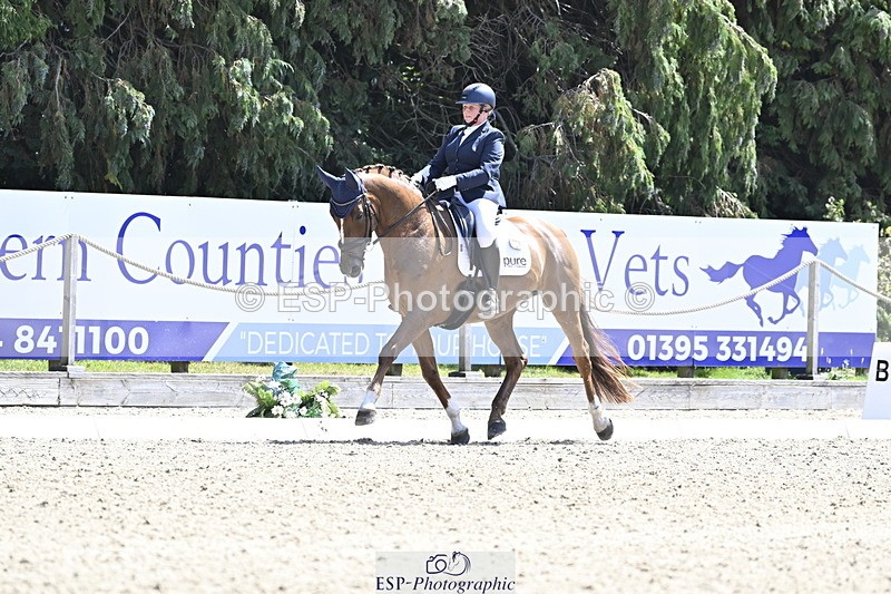 250810A-133329-06687 - 021-Caroline.HuntFancy.That.II