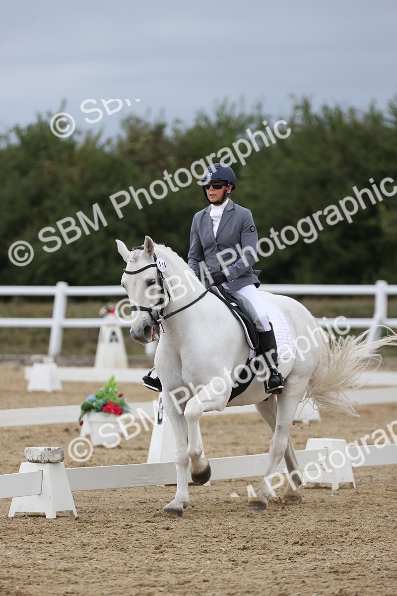 SBM_004284 - Class 9 - Novice 3 Champs