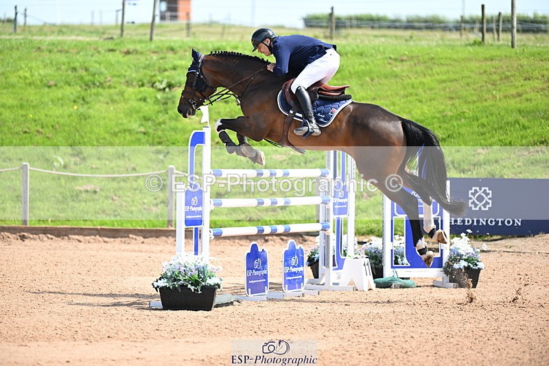 240718A-114230-04847 - Cls 1, 3 Star Small Tour 1.35m