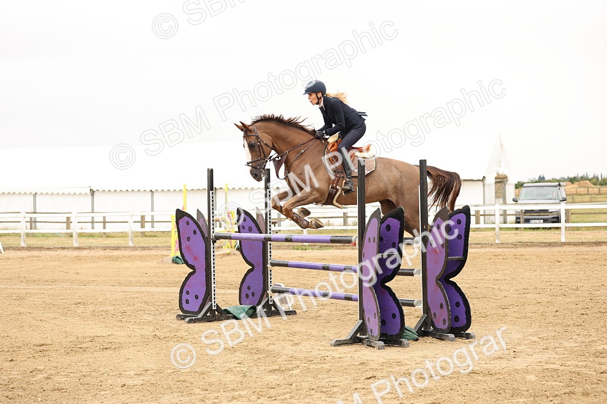 SBM_024039 - Class 6 - Senior Newcomers 1.10m