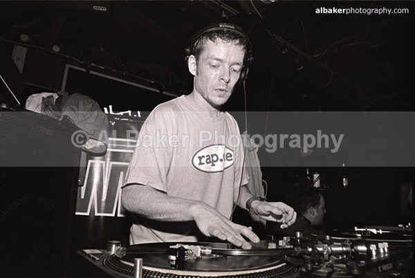 11 herbaliser - Sub Tub @ music box 23.03.02
